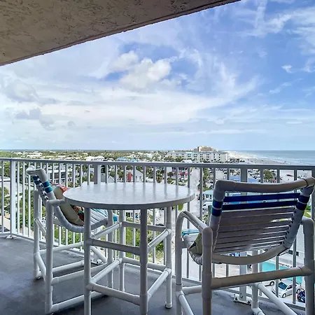 Oceania Beach Club 808